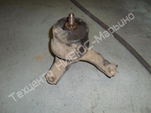 Замена рычагов передней подвески на Toyota Camry V6